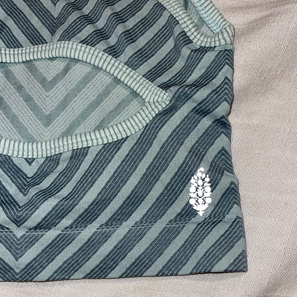 Free People Movement // Seamless Ohana Cami NWOT🌛 - Picture 8 of 10